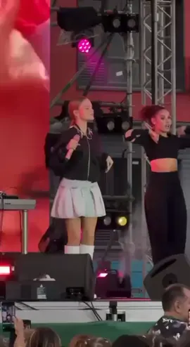 забирай билетик на мой концерт на сайте milanastar.ru 🩷