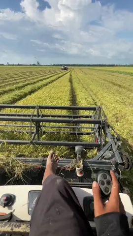 Ngày đầu ra sân 2 máy 6x đc rồi 🤣#xuhuongtiktok #kubota105x #xuhuongtiktok2023 