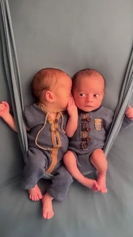 🗣️🙊 Newborn photography in Dubai 🥰🇦🇪  #dubainewbornphotographer #dubainewbornphotography #dubaiphoto #dubaiphotoshoot #newborndubai #dubainewborns #momsdubai #kidsdubai #dubaimoms #حوام #حوامل😍 #حوامل_الخليج #امارات #امارات_دبي #امارات_دبي #امارات_رزق #اماراتي_يهز_الارض🇦🇪 #اماراتيات #امارات_دبي_ابوظبي #امارات🇦🇪 