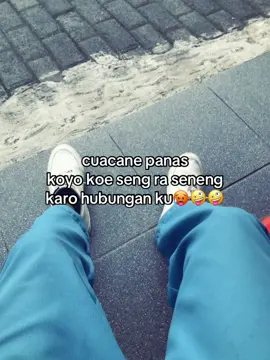 Huh hahh#viral #foryoupage #sindiran #lewatberanda 