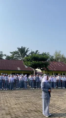 Upacara Senin pagi 26,Agustus 2024 Menyanyikan Lagu “Tanah Air” DiNyanyikan Oleh “NurHasana dan Lidya” #tanahairkuindonesiaku #motivasi #smafavorit #tanahairkuindonesiaku #fyp #beranda #bangsaindonesia #smansix #batangharijambi #beranda #fyp 