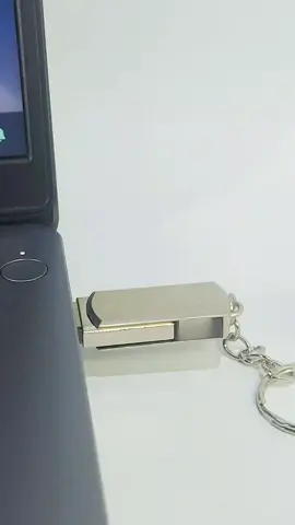looking for flash drive? pwede pang gift? this is ur sign pwede din palagay ang name☺ #fyp #flashdrive #customized 