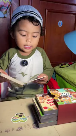 Kenalkan anak kepada sang penciptanya dan ajarkan dasar-dasar tauhid dengan buku my first tauhid, buku yang cocok untuk pengenalan Allah SWT kepada anak #bukuanak #bukumyfirsttauhid #bukuanaksholeh #mengenalallah #myfirsttauhid 