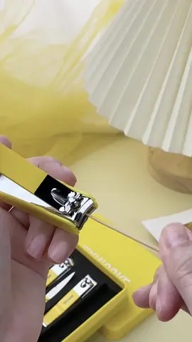 Set đồ bấm tỉa nail xinh xắn xịn mịn giúp cả nhà chăm sóc nail tiện lợi. #bobammongtay #bammongtaydanang #bammongtay 