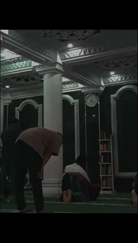 bagaimana pun hidupmu tetaplah solat #fyp #allahbersamakita #solat 