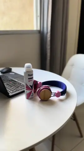 Nessa rotina intensa somente Rexona POWDER DRY, para te proteger contra o suor e mau odor.  #Rexona #RexonaNãoTeAbandona #72hpordia @Rexona Brasil 