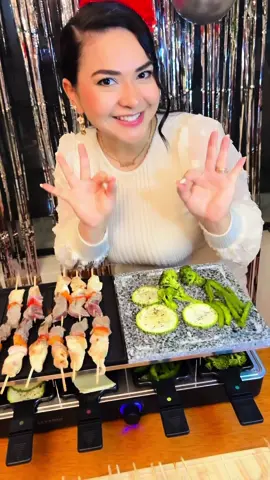 NO VAS A SUBIR DE PESO CON ESTO!! Prepárate estas delicias y disfruta 🥳 ✨🎉  La parrilla lo consiguen en 👉 @Severin Perú  Para el aderezo de todo solo usé: • sal  • pimienta  • orégano molido  • AOEV  •Atte: Estef ✨🎉  #celebration #celebrate #parrilla #severin #recetas #recetasfaciles #dieta #dietas #saludable #sanoyrico #perú #lima #comesinculpa #comesaludable 