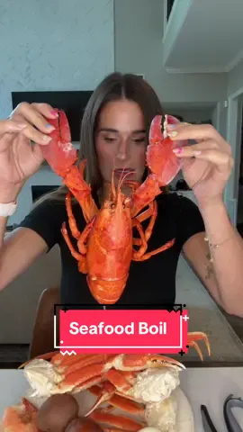 Seafood boil ft a special guest larry the lobster! 🦞 #seafood #mukbang #seafoodboil #costco #Foodie #foryou #lunch #fyp 