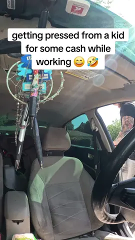 Kids are hilarious, getting pressed for some cash 😄 🤣 #fyp #mobile #mechanic #Love #funny 