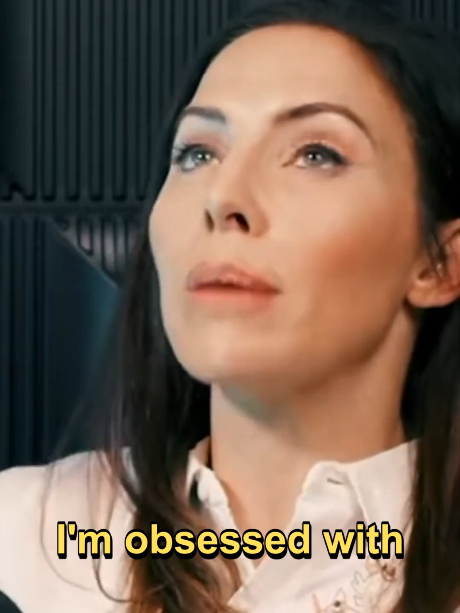 Horse Aura | Whitney Cummings #horses #energy #aura #vibecheck #psychology #1min #fyp