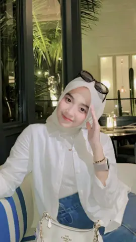 Kamu sayang aku ga? Kalo ngga aku tanya yg lain aja