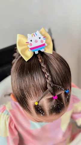 Penteado simples para ir a escola infantil 🎀 . . . . . . . #penteadoinfantil #penteadosfaceis #vaiprofy #viral #penteados #mundorosa #maternando 
