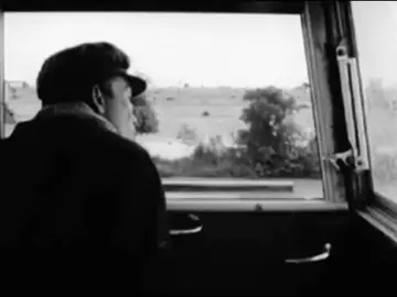 យើងខ្ញុំយុវជនយុវនារីនាំគ្នាជួសជុលផ្លូវ រទេះភ្លើង #polpot #khmerrouge #democratickampuchea #song #1975_1979 #cambodia🇰🇭 