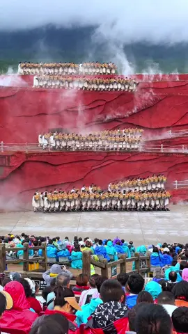 Lần đầu xem show mà háo hức như này. Đỉnh như phim trường hollywood luôn. Show “ Ấn tượng Lệ Giang “ vẫn được tặng vé miễn phí khi book tour bên e ạ !!! #đạthàkhẩu #tiktoktravel #dulich #dulichtrungquoc #lệgiang 