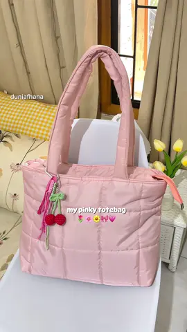 Yang barang bawaan nya banyak wajib punya sih #fyp #tas #puffybag #affiliate #affiliatepemula #taslucu #tasmurah #kreator #totebag 