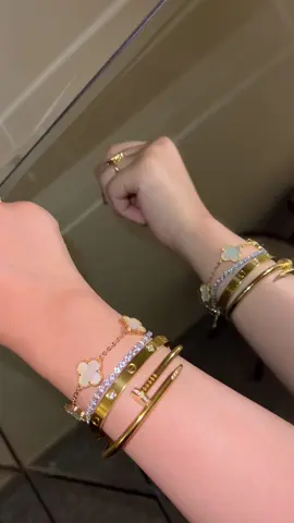 Bienvenue sur notre page : Bloem Collection 🤍🤍 #vancleef #pinterest #algeria #acierinoxydable #fyp #foryou 