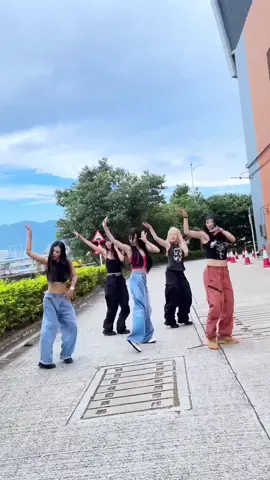 YUQI’s city dance season is back❕YUQI in Hong Kong #여자아이들 #GIDLE #우기 #YUQI  #YUQI_city_dance