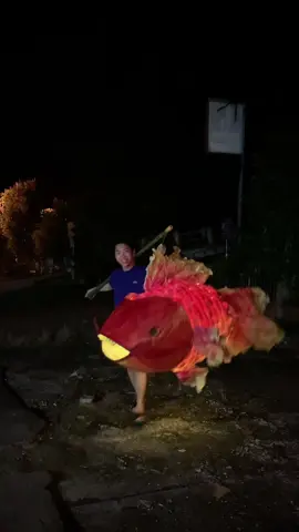 Lồng Đèn Cá Chép Khổng Lồ Chơi Trung Thu 😆 AE làm thử nhoa😆☝️#tpv3 #tiktokgiaitri #lauracoffee #nhatkimanh