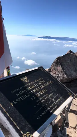 Nama lain dari kekuatan adalah kesabaran.. -Arjuno- #arjuno3339mdpl #pendakigunung #arjuna #mentahanvideo #fypシ #storywa 