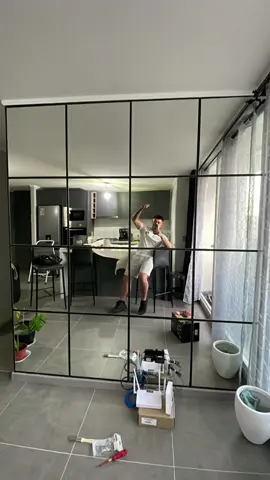 Pared de espejos 💯🪞✨ #mirrorwall #capcut #chile🇨🇱 #decohogar #diseñointerior 