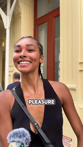 It’s a energy thing 🤍 #confidenceheist #inspiring🌍withconfidence #davidcarmi #nyc #emilyinparis #goodmusic #confidence #confident 