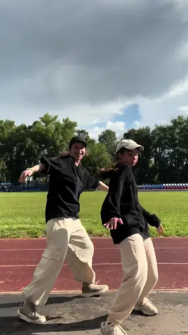 Yo you lot Yeah yeah lets go 😎🤙🏻 #yeah #usher #hiphop #dance #dancer #tiktokdance #easychoreo #choreo #hiphopchoreo 