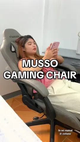 Dina ako makaupo sa gaming chair ko😭😭😭.  #gamingchair #gamingchairs  #pcsetup #deskchair #GamingSetup #mussogaimingchair #tiktokfinds #fyp 