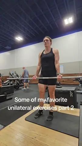 Hey while running you run one leg at a time, so don't forget to workout one leg at a time every now and then.  #injuryprevention #rehab #anklestrength #runner #triathlete #Running #runnerslife #runtok #unilateraltraining #gym #legday #legworkout 