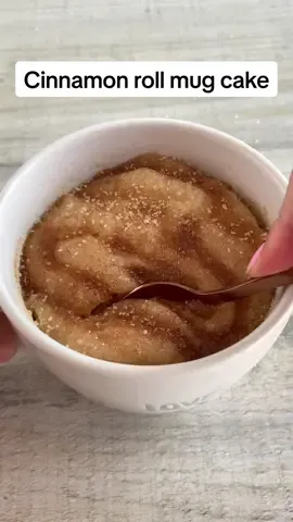 Cinnamon roll mug cake recipe #EasyRecipe #easydessert #homemade #LearnOnTikTok 