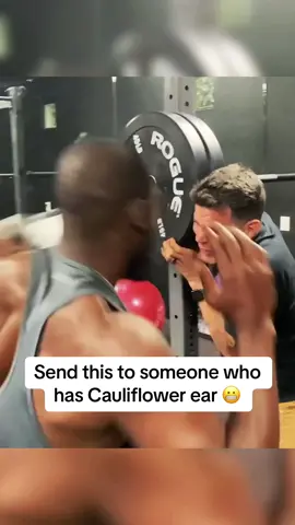 #JonJones giving #SteveO Cauliflower ear will always be funny 😂 #UFC #mma #comedy (via @Steve-O)