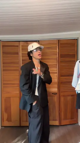 I miss wearing blazers 🖤🐈‍⬛ #fashion #outfit #foryou #fitcheck 