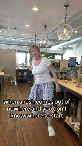 it’s so stressful 😭😭 #MemeCut #fyp #foryou #barista #work #workrush #xyz #coffee 