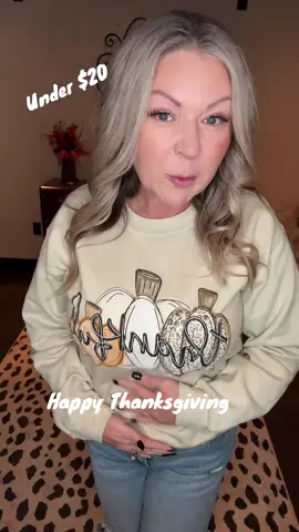 Happy Thanksgiving!! We all have something to be thankful for! #tiktokmademebuyit #TikTokShop #tiktokdeals #sweatshirt #thanksandgiving #pumpkinseason #pumpkins 