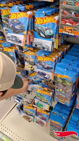 un Sábado en la del Sol  Zona centro, Irapuato.Guanajuato  Mi compa Messi @Palafox  #howheels #hotwheelscollections #hotwheelstrack #hotwheelslegends #coraline #Halo #haloinfinite #matchboxcars #irapuato #irapuato🍓🍓🍓 #leongto #leonguanajuato #guanajuato #guanajuatocheck🇲🇽🍻 #birds #birdslove #travel #traveltiktok #travellife 
