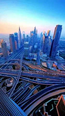 dubai #tiktoktravel #tiktokarab #summervibes #trending #dubai🇦🇪 #dubaifountainshow #futuremuseumdubai🇦🇪❤️ #palmjumeirah #fyp #tiktokMENA 