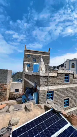 ماشاء الله تبارك الله         اللهم إجعلها سُقيى رحمةً لا سُقى عذابٍ ولا هدمٍ ولا غرق                                                #يافع #اليزيدي #قريتي #تي كبابه