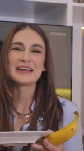 #Repost @Luna Maya  Ada yang kayak aku? Suka susah ngerem kalo udah ketemu makanan kesukaan😂🍍 Btw aku happy banget kemarin Sunpride bisa join di TBL sama aku dan temen-temenku 🎾💛 Soalnya sehari-hari di rumah pasti selalu siapin buah-buahnya yang fresh dari pisang, nanas, sampe jambu crystal. Apalagi pas ada aktivitas penuh di luar gini, cocok banget bikin aku lebih ber-energi buat olahraga. Selain buah, mereka juga ada Sunpride 100% Fruit Juice yang rasa manisnya 100% dari buah asli dan tanpa pengawet. Dan snack Sunpride Lyfe nya juga enak banget! Udah pada cobain belum? #TenisBarengLuna @sunprideid @sunpridelyfe.id #PilihanTepercaya #BanggaKonsumsiBuahNusantara #SatuBuahPerHari #lunamaya #maximebouttier #lunamaxime 