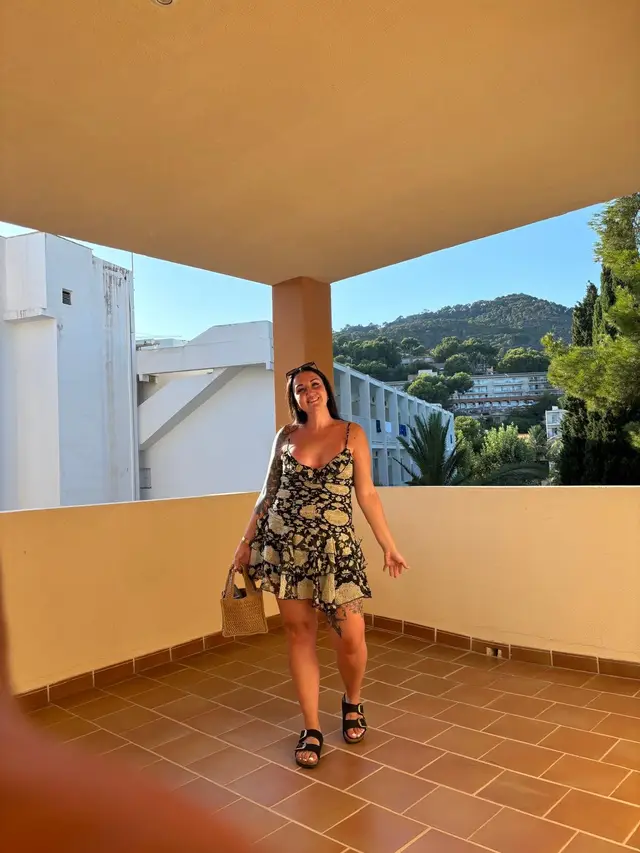 That no one asked for 😅  #holidayoutfits #iwanttobeonholiday #foryoupage 