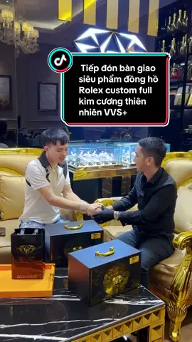 #TamLuxury Tiếp đón bàn giao siêu phẩm đồng hồ Rolex custom full kim cương thiên nhiên VVS+ cho Anh trai #SVIP @Sơn đơn côi đến từ Hà Nam 💎💎💎  #TamLuxuryVN #TamLuxuryChanel #CongtyTNHHTamLuxury #TamLuxuryDiamondJewelry #TamLuxuryHonCaMotChuTam #Xuhuongtiktok #Xuhuong #trending #donghokimcuong  