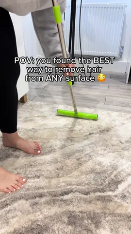 I never knew I need this in my life 😳🥹 #pethairremoval #pethairremover #CleanTok #doghair #yourcat 