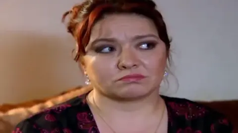 قلم والی لڑکی #قلم_والی_لڑکی #QalamWaliLarki #lessonstory #GirlStory #ahlebiat 