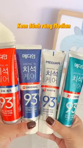 🦷🦷🦷🦷🦷🦷🦷🦷🦷🦷🦷 ❤ KEM ĐÁNH RĂNG MEDIAN DENTAL IQ 93% BÁN CHẠY SỐ 1 HÀN QUỐC 120G❤️ 💁 XUẤT XỨ: Hàn Quốc  💥 . HÃNG SẢN XUẤT: Median  🍃 🍃  CHỨC NĂNG KHÁI QUÁT: Làm trắng răng, hơi thở thơm mát, ngăn mảng bám, giảm ê buốt  🍋  🍊  QUY CÁCH ĐÓNG GÓI: Tuýp mềm 120g ☁ ☁ TRẮNG : là dòng LÀM TRẮNG RĂNG, siêu trắng, trắng gấp 5 lần kem đánh răng thông thường, chỉ sau vài lần sd là thấy rõ ngay 🐳 🐳 XANH DƯƠNG : là dòng cơ bản, cho cả nhà đều sử dụng được, như kem đánh răng thông thường giúp làm sạch và giúp hơi thở thơm tho . 🍀 🍀 XANH LÁ : làm săn chắc nướu, dùng cho răng sâu, răng nhạy cảm.  🍋 🍋 . HƯỚNG DẪN SỬ DỤNG:  👉  Cho ít nhất 2.5cm lượng kem đánh răng lên bàn chải lông mềm mỗi lần sử dụng. 👉 Đánh răng ít nhất 3 phút/lần, 2 lần/ngày (sáng và tối),