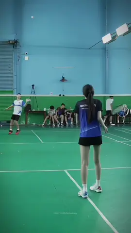 Cổ dở nhưng được cái hay múaa 😤🏸 #xbsports #caulong #badminton #congdongcaulongvietnam #girlcaulong #nucaulong #fyp #viral #foru