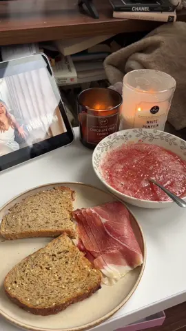 Full day of eating in a calorie deficit ✨ #caloriedeficit #mealinspo #GymTok #whatieatinaday #weightloss #fatloss 