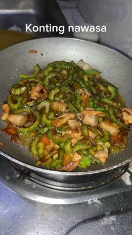 Simple recipe ginisang ampalaya , hugasan nyo lang yung ampalaya sa asin pra hindi mapait #comfortfood #Recipe #homemade #videoviral #Foodie #cooking #trending #ginisangampalaya #simplerecipe 