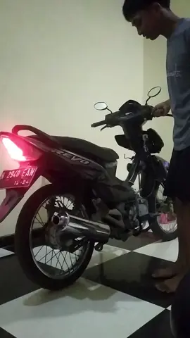 mung ndk ruang tamu😭#revo100 #fypシ゚viral #cseries #cseriesgank #stdporting #revolama 