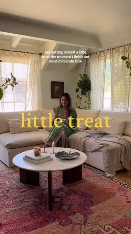 #ad email sent? time for a little treat 🙂‍↕️  @Too Good and Co REMIX is my go-to when I’m craving a little treat that goes easy on the sweet 🍓 it comes in 3 yummy flavors (with 60% less sugar than average yogurt and mix ins!) - strawberry dark chocolate almond, banana dark chocolate honey, + blueberry almond oat crisp 🫐 #REMIXYourSummer #LittleTreat  *Too Good & Co. REMIX cups have at least 60% less sugar (6g per 4.5 oz) than average yogurt with mix-ins (18g per 4.5 oz). 