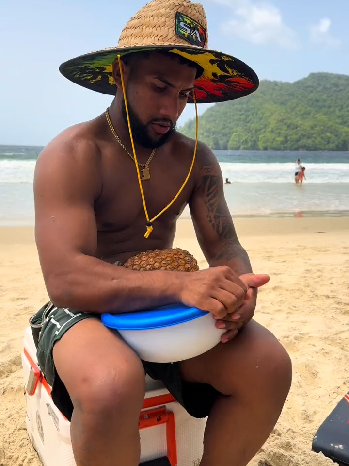 Man is making a famous Trinidad dish on the beach #BVIRAL @life0fjon