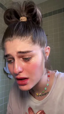 Me asusté 🦋, tenia el baño lleno de polillas😭 