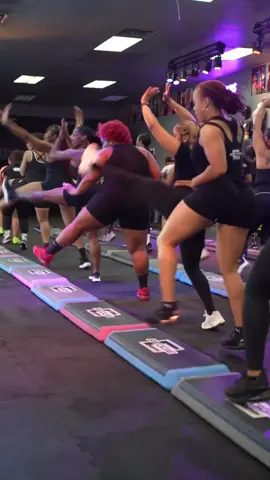 We just love to have fun with it! No Judgements🤸🏽‍♀️ Bucket 🪣 List Vibes 😎 Every Night • Catch a FLIGHT ✈️ Join us 𝗧𝗲𝘅𝘁  💬𝟳𝟭𝟯-𝟴𝟴𝟱-𝟳𝟴𝟴𝟭 📞for info #funfitness #reggiecfitness #houstonfit #houstongym #xtremehiphop #atlantafitness #zumba #womenworkouts 